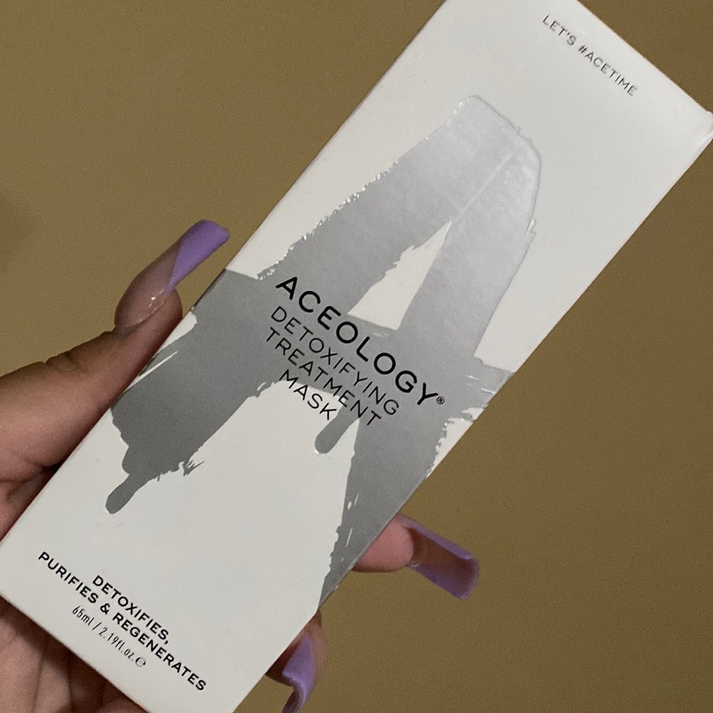 Aceology Detoxifying treatment mask 2.19 oz NEW